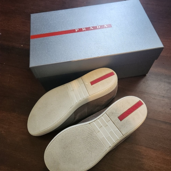 Prada Shoes - Picture 4 of 4